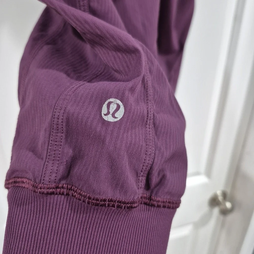 Lululemon In Flux Crop Womens 6 Maroon Dance Pants Capri Soft Waistband